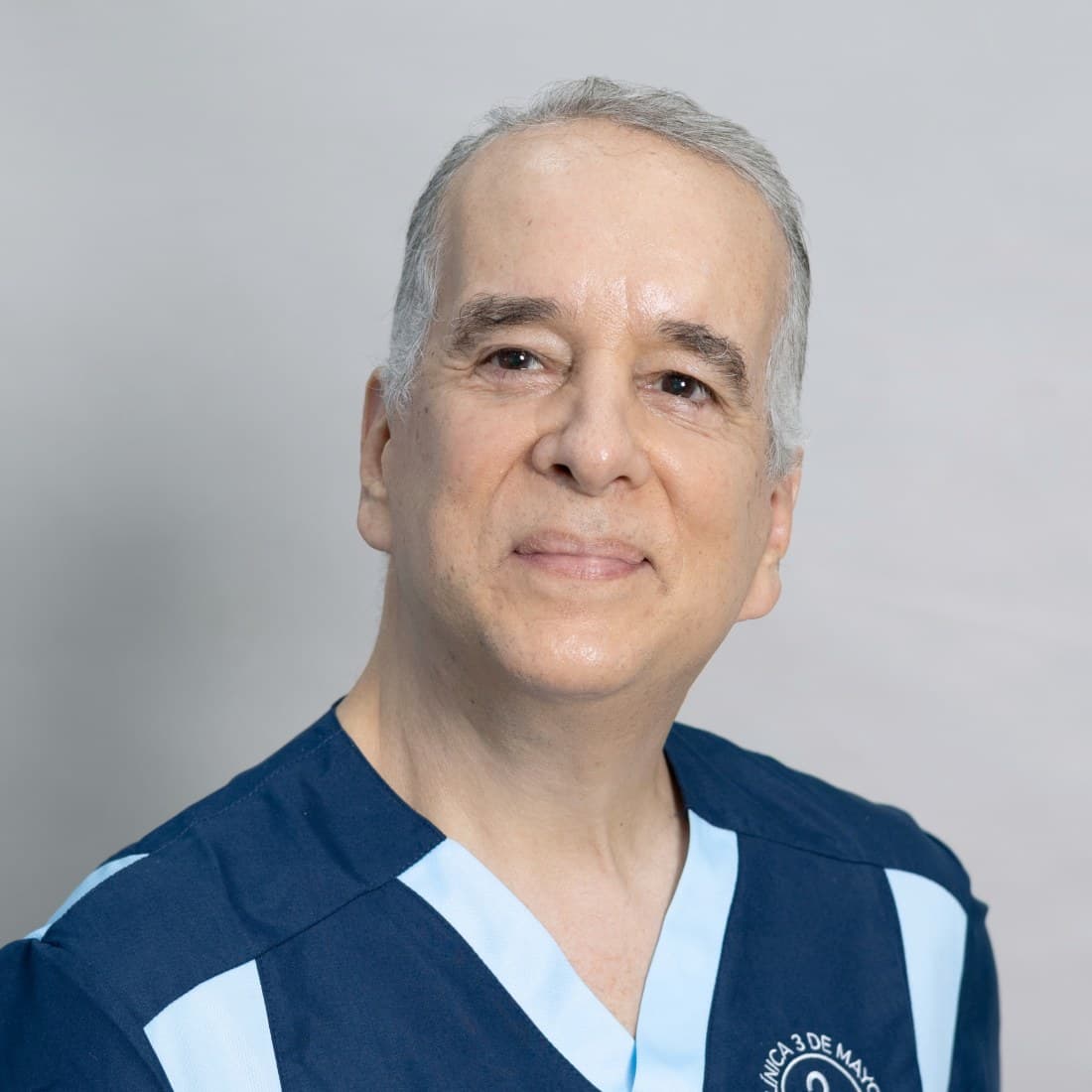 Dr. Álvaro Henríquez
